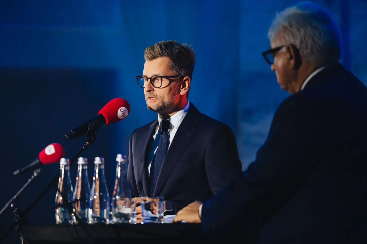 DWF — zdjęcie 11 z 30