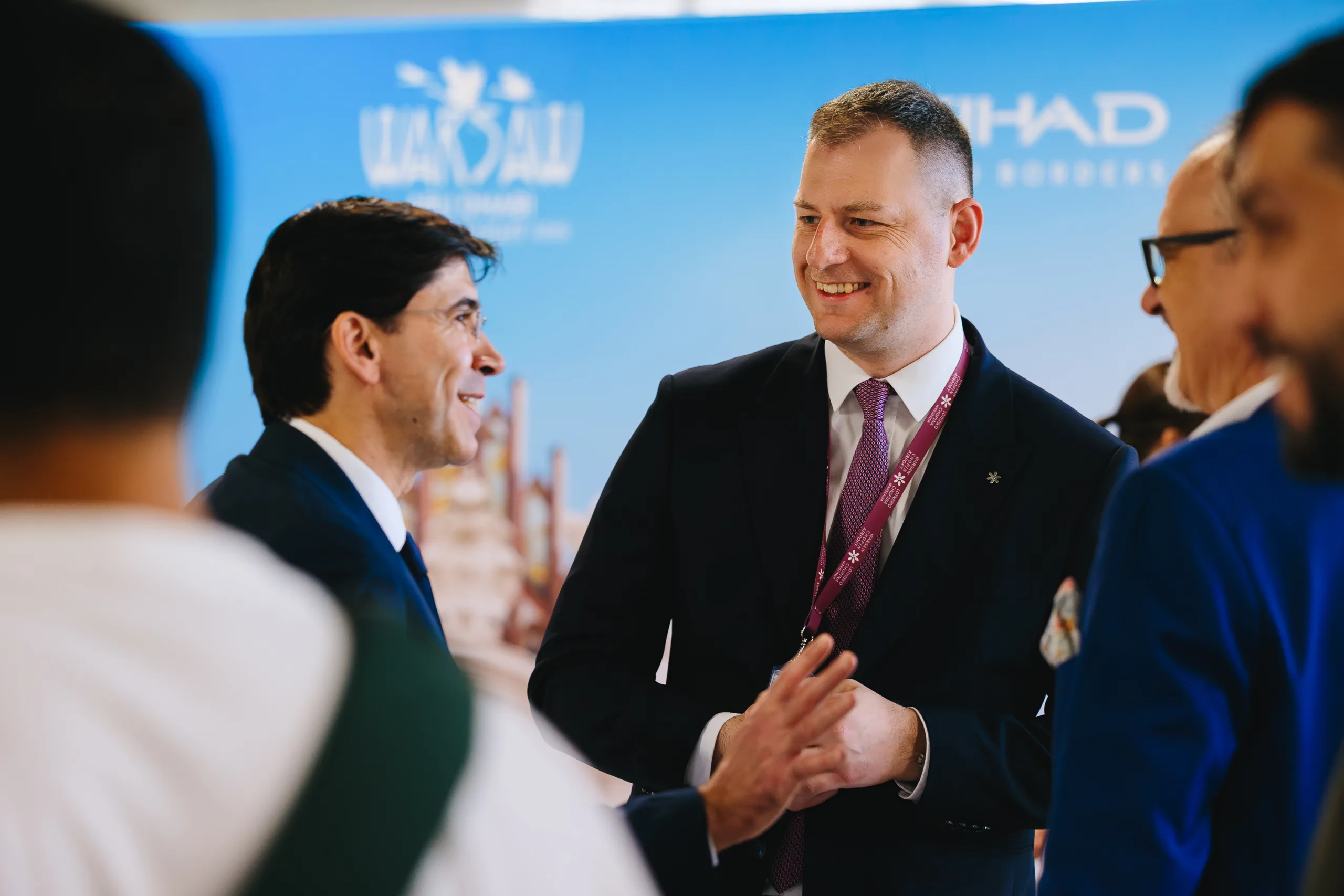 Etihad Airways — photo 12 of 19