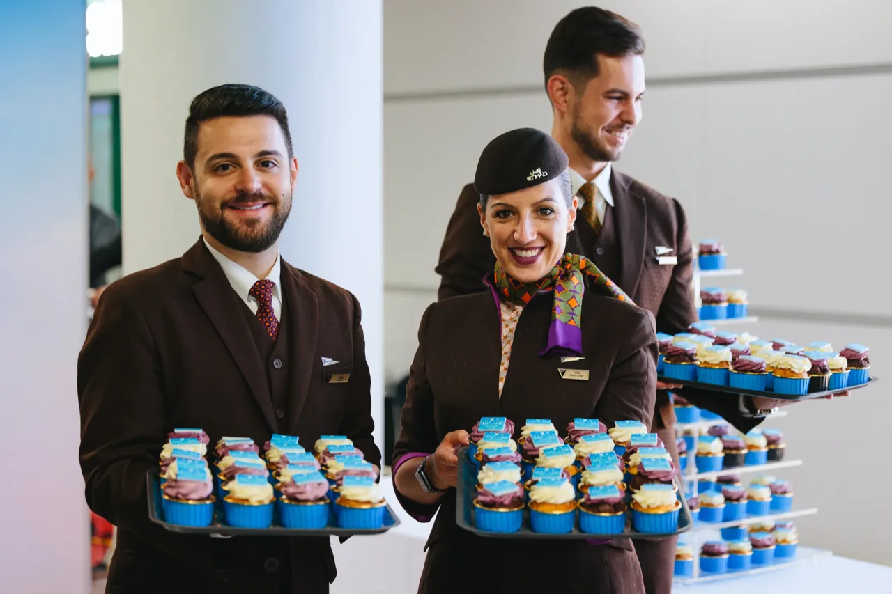 Etihad Airways — photo 18 of 19