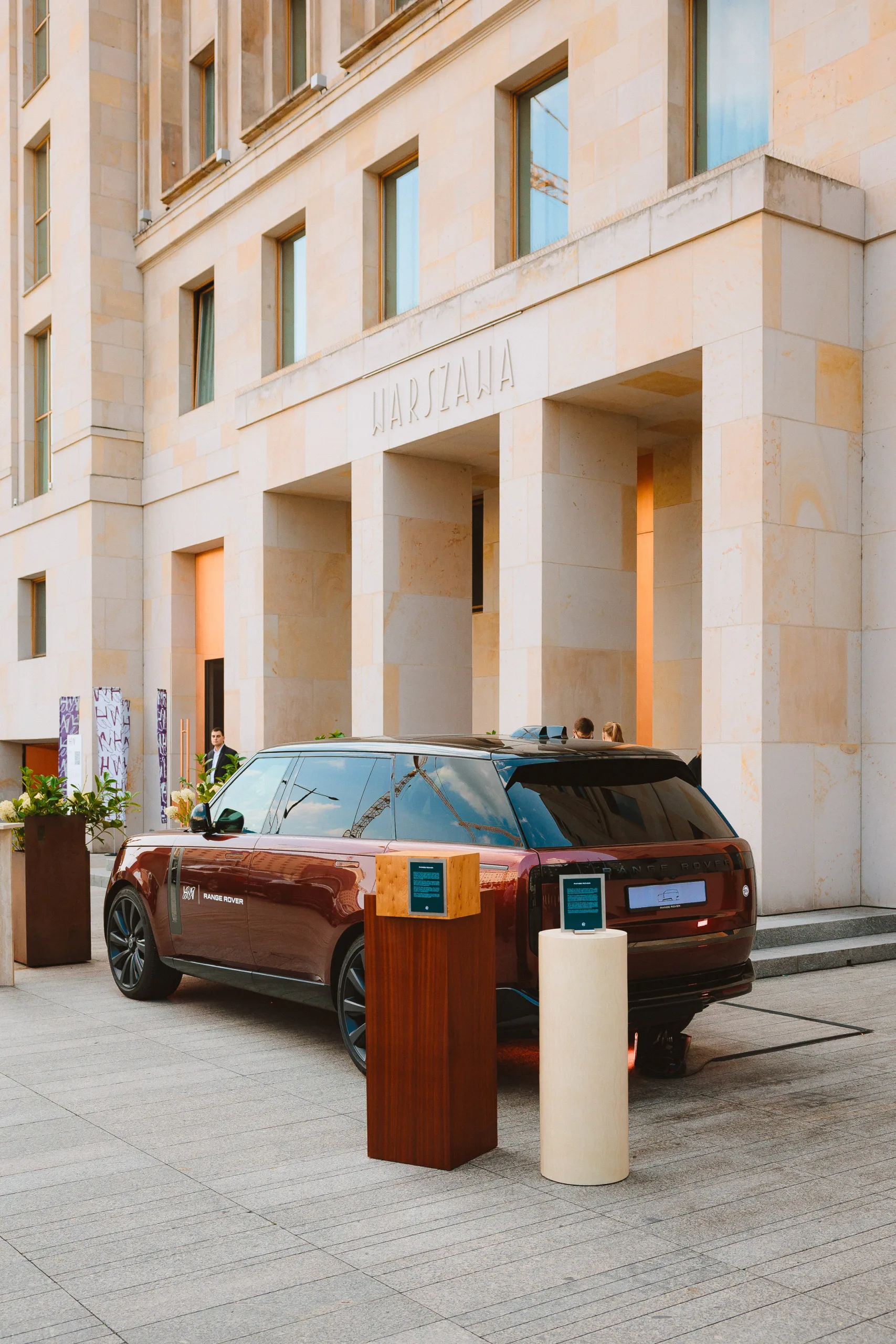 Range Rover — photo 14 of 36