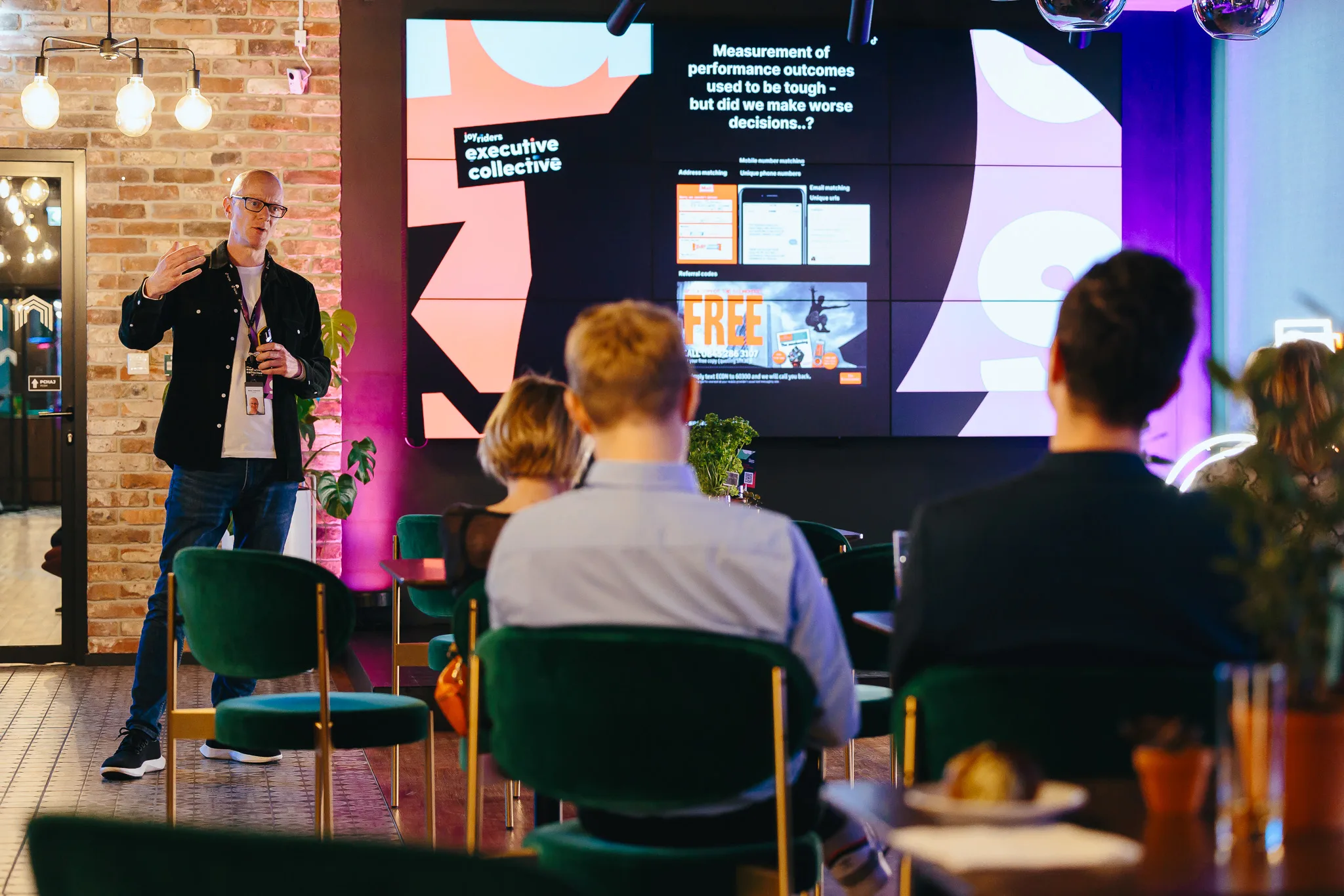 TikTok — zdjęcie 15 z 21