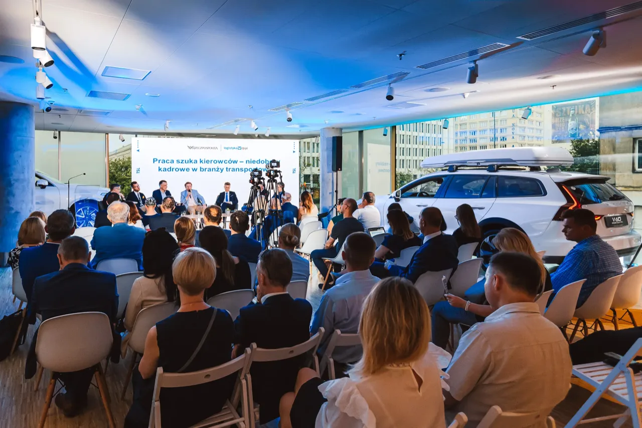 Volvo — zdjęcie 7 z 21